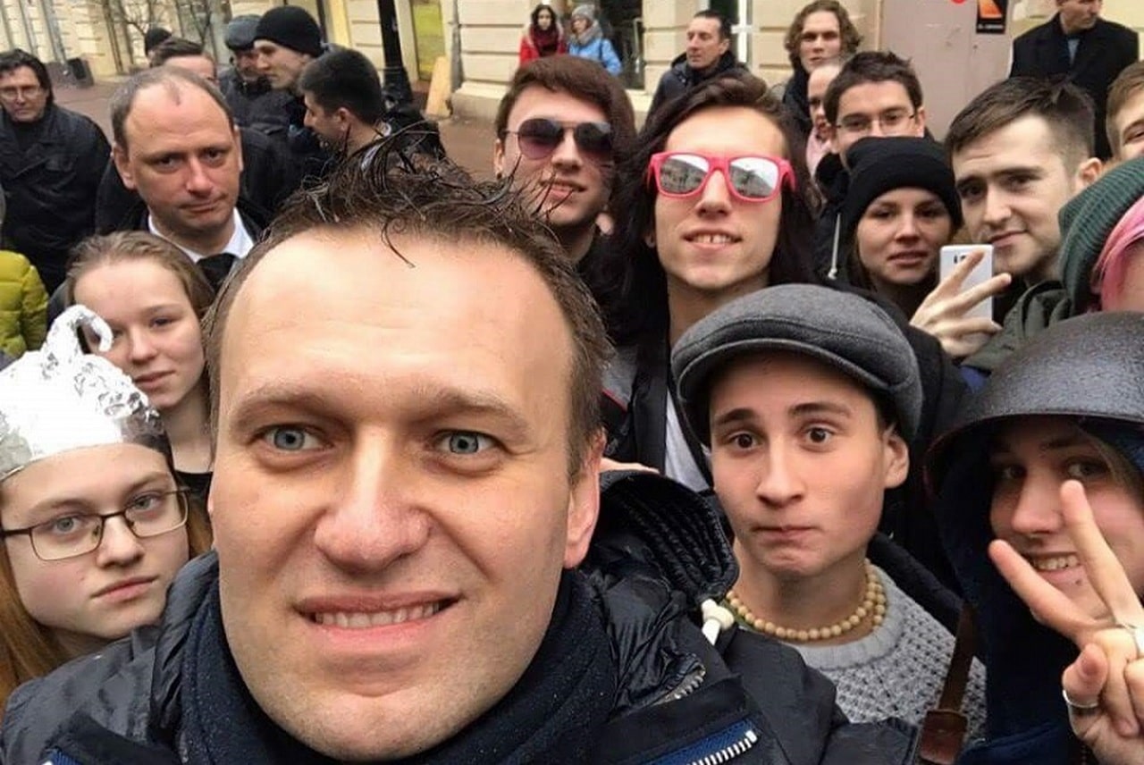 Назначенная оппозиция. Школьники на митинге Навального. Дети на митинге Навального.