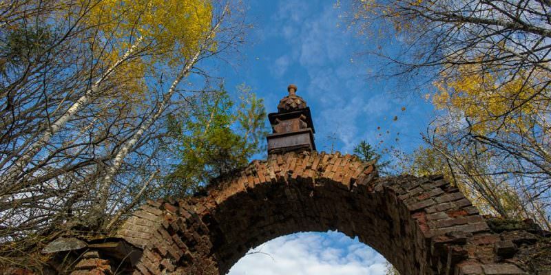 стены храма