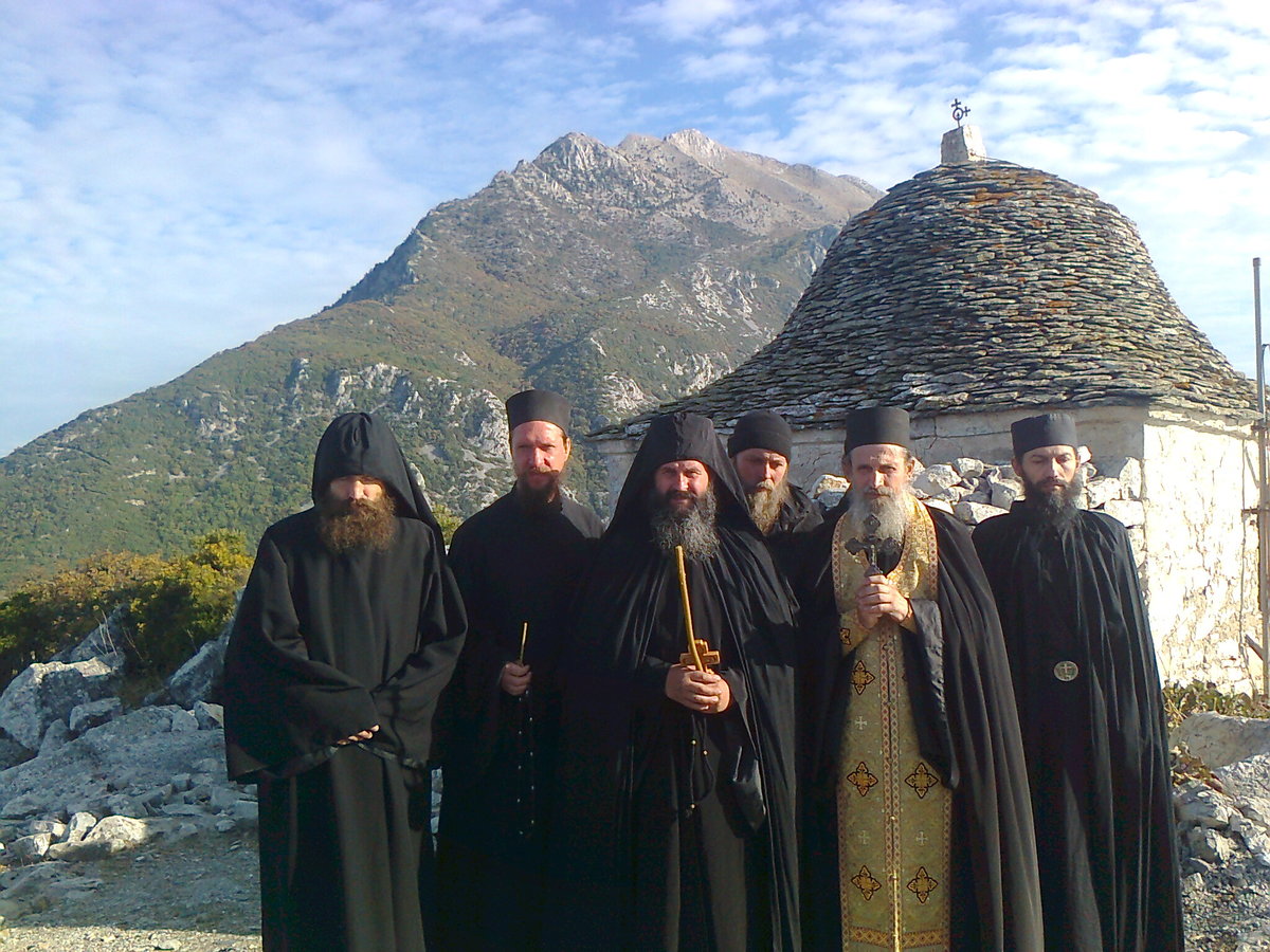 Монахи Афона