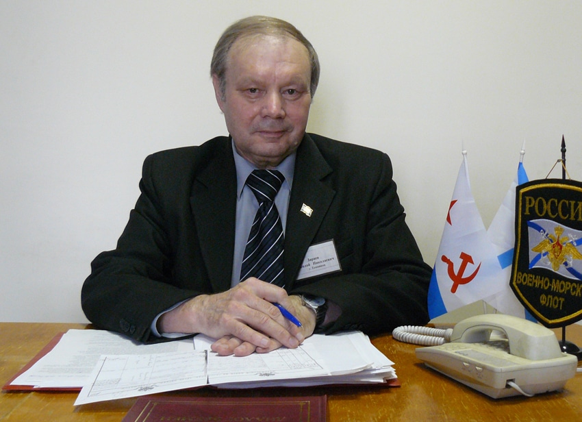Николай Зараев