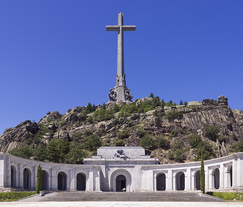 Крест в "Долине павших", Испания