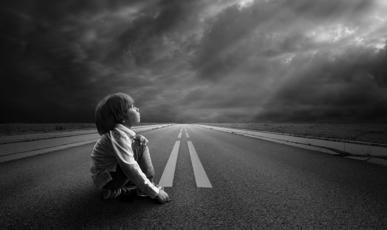 Как научить ребенка остерегаться печали и уныния?