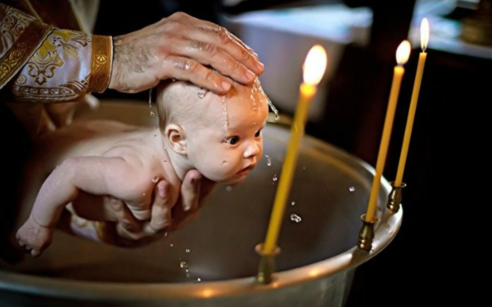 Когда можно крестить детей в 2024 году